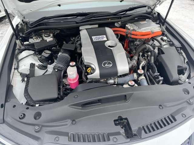 LEXUS IS300h AWD