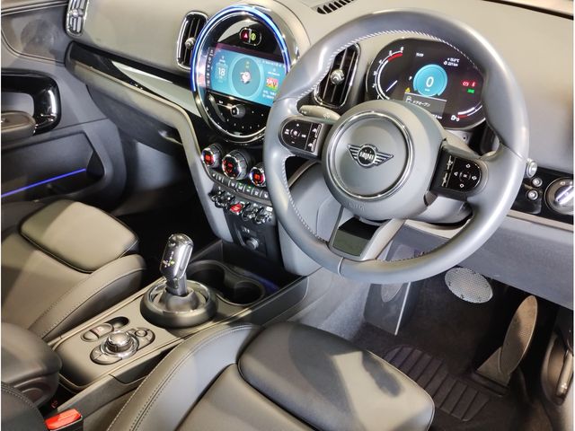 MINI COOPER D CROSSOVER