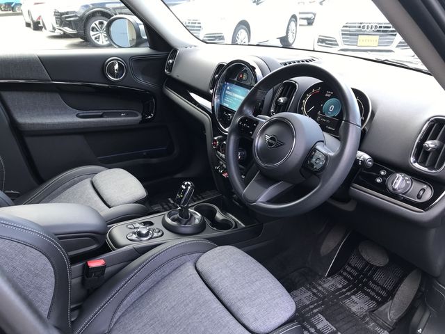 MINI COOPER D CROSSOVER