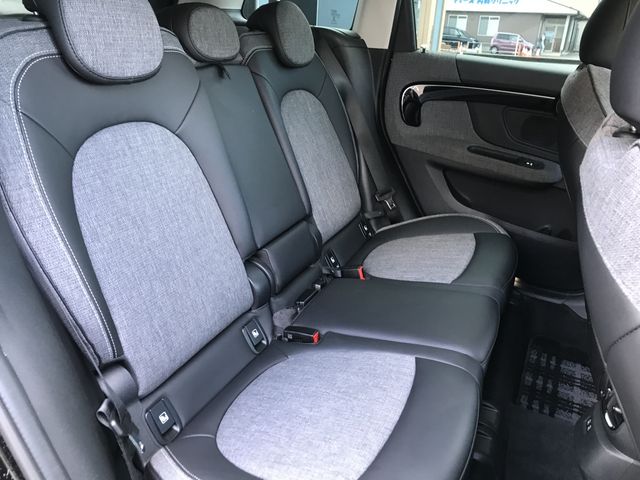 MINI COOPER D CROSSOVER