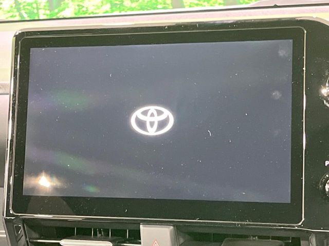 VOXY HYBRID