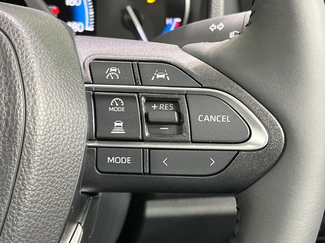 VOXY HYBRID