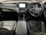 CROWN sedan hybrid