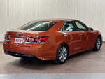 CROWN sedan hybrid