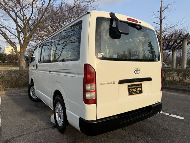 HIACE van 4WD