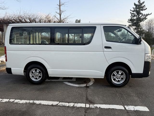 HIACE van 4WD