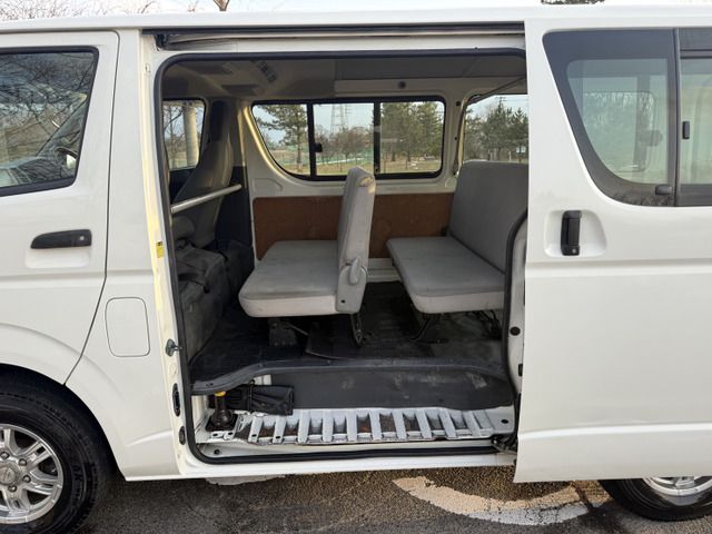 HIACE van 4WD