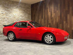 PORSCHE 944
