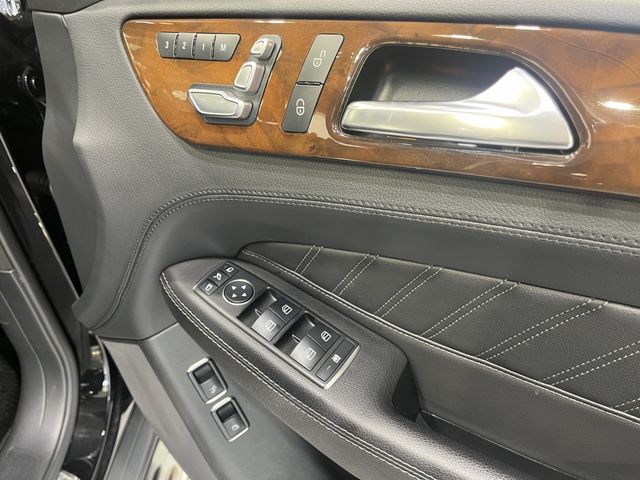 MERCEDES BENZ GLS class