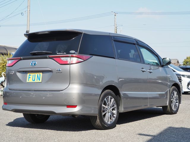 ESTIMA HYBRID 4WD