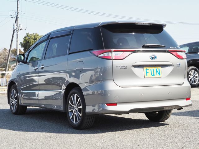 ESTIMA HYBRID 4WD