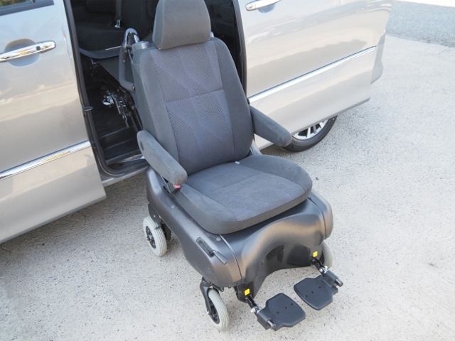 ESTIMA HYBRID 4WD