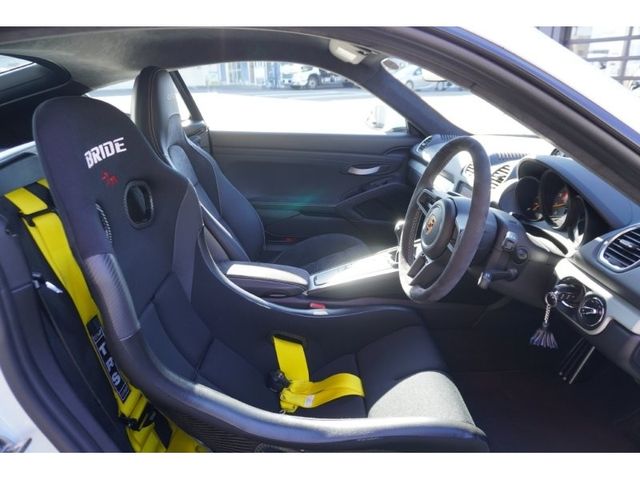 PORSCHE 718CAYMAN