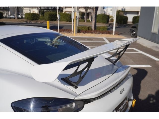 PORSCHE 718CAYMAN