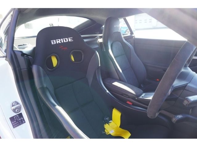 PORSCHE 718CAYMAN