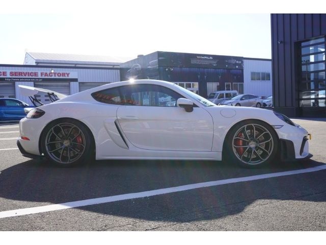 PORSCHE 718CAYMAN