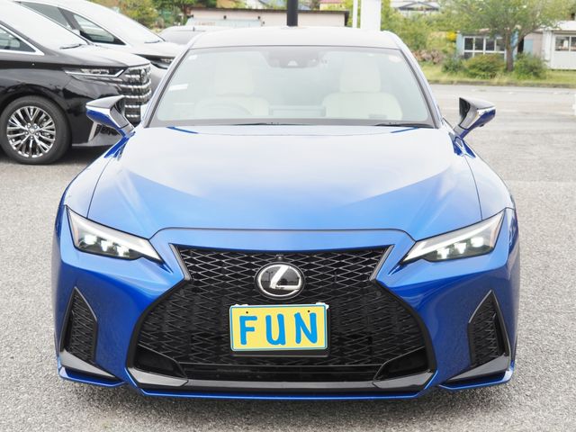 LEXUS IS350