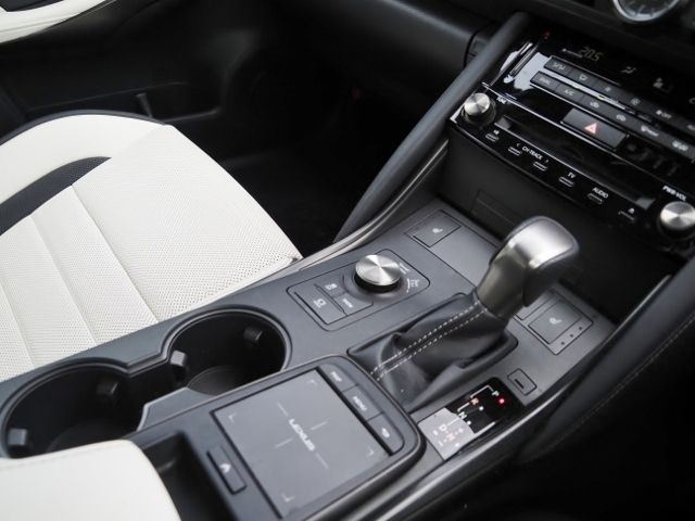 LEXUS IS350