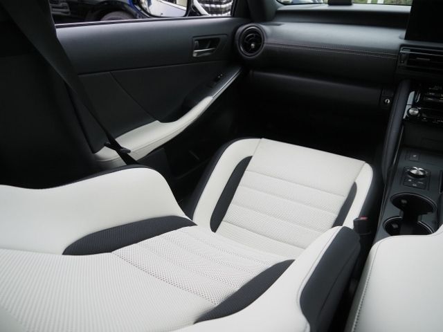 LEXUS IS350