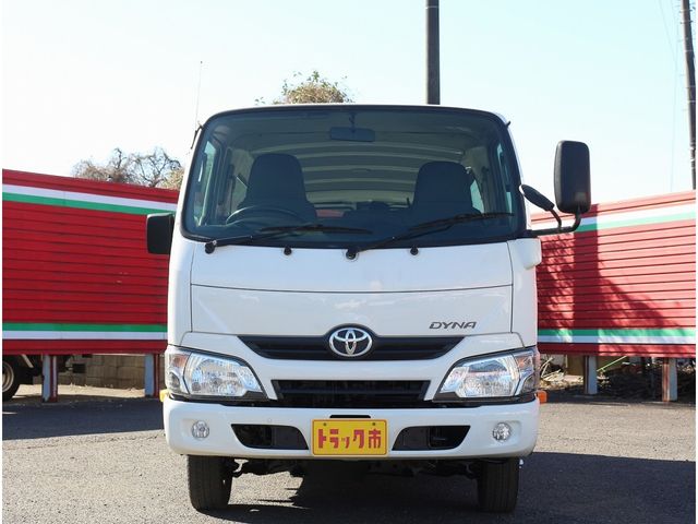 DYNA Route Van