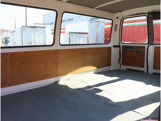 DYNA Route Van