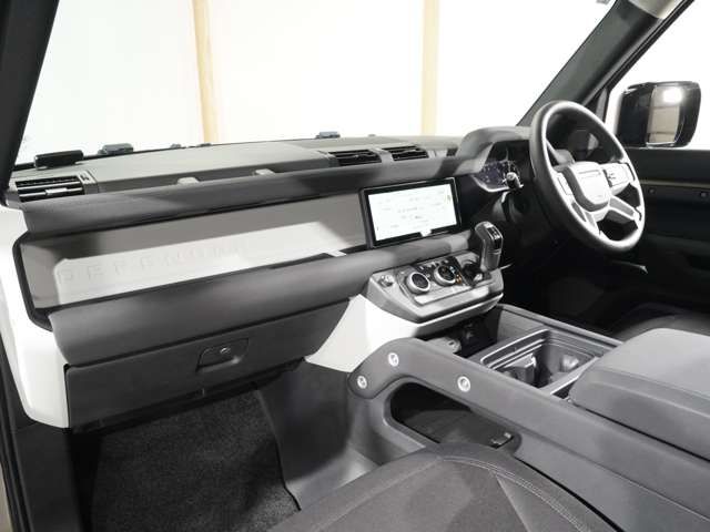 ROVER DEFENDER