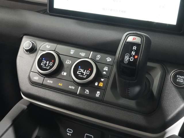 ROVER DEFENDER