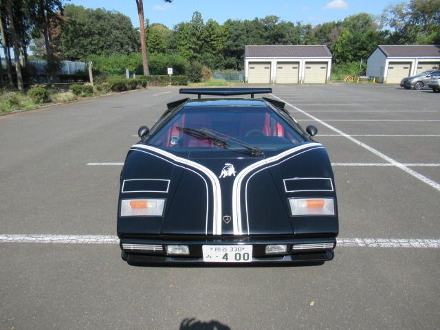 LAMBORGHINI COUNTACH