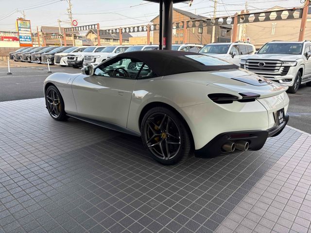 FERRARI Roma Spider