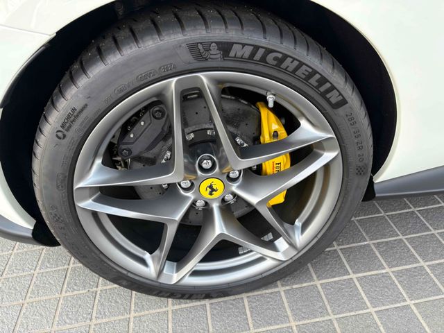 FERRARI Roma Spider