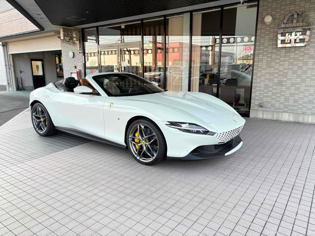 FERRARI Roma Spider