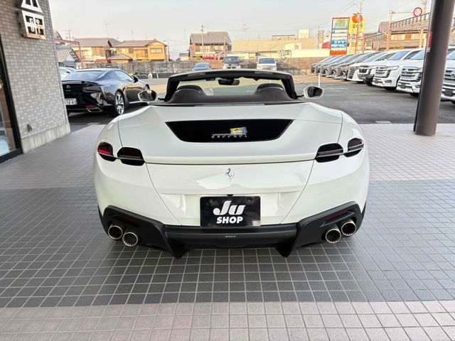 FERRARI Roma Spider