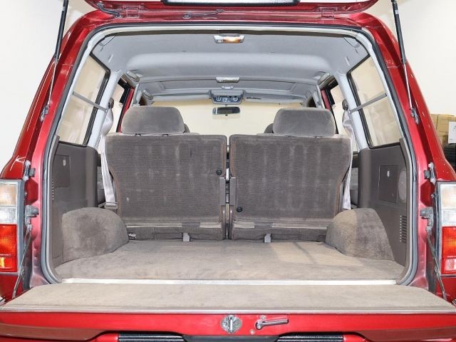 LANDCRUISER van