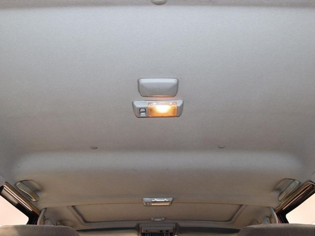 LANDCRUISER van