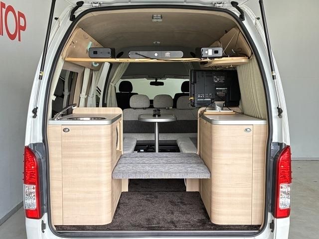HIACE van 2WD
