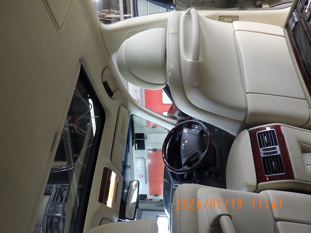 LEXUS LS600hL