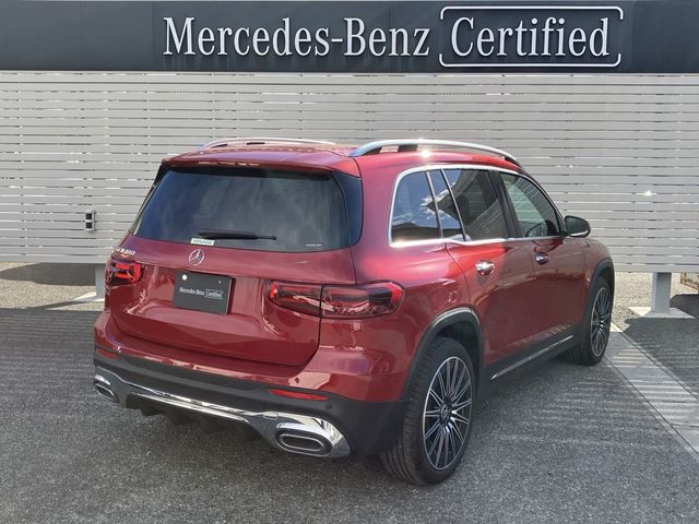 MERCEDES BENZ GLB
