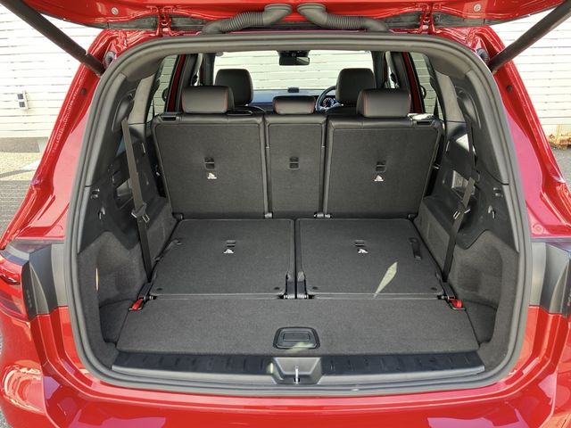 MERCEDES BENZ GLB