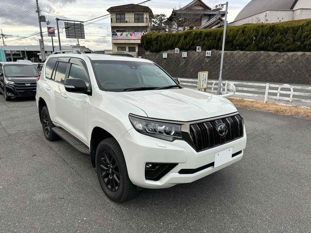 LANDCRUISER PRADO