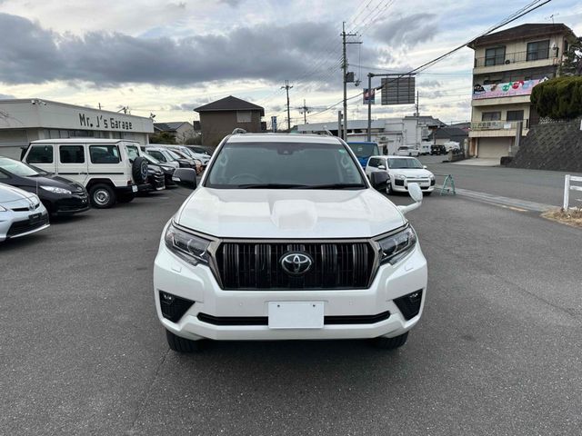 LANDCRUISER PRADO