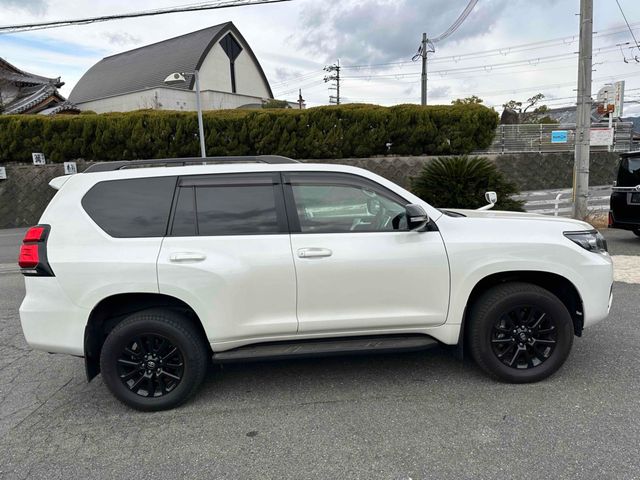 LANDCRUISER PRADO