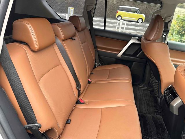 LANDCRUISER PRADO