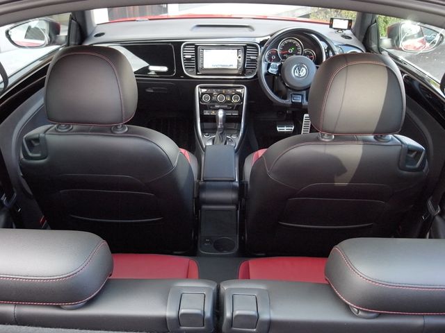 VOLKSWAGEN The BEETLE
