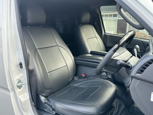HIACE van 2WD