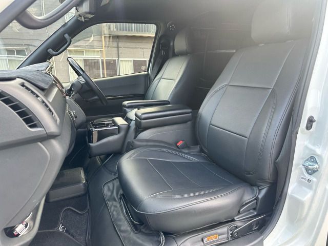 HIACE van 2WD