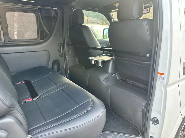 HIACE van 2WD