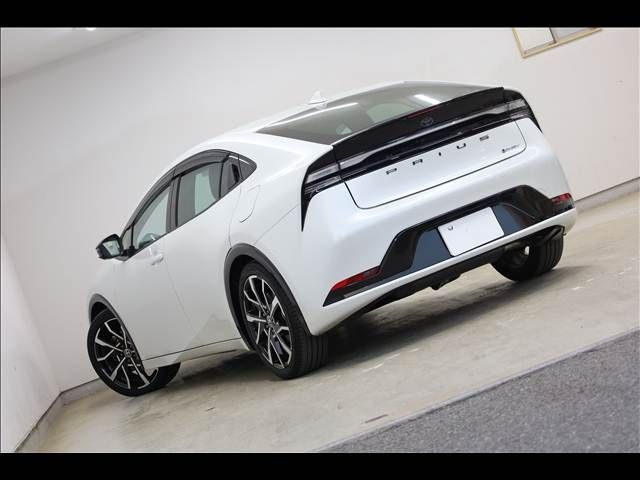 PRIUS PHV