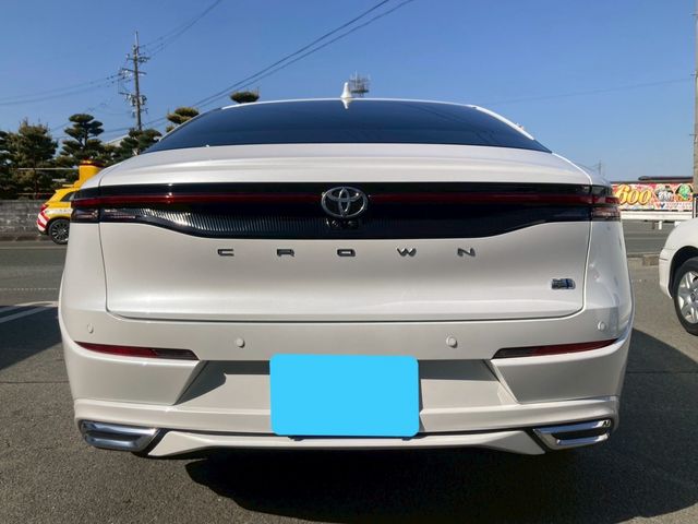 CROWN CROSSOVER