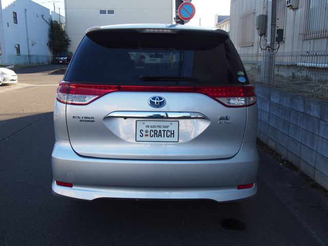 ESTIMA HYBRID 4WD