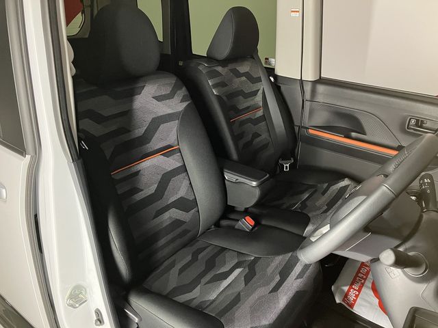 TANTO FAN CROSS 4WD
